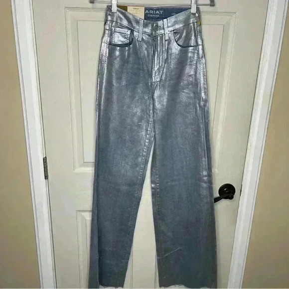 Ariat Women’s Ultra High Rise  Sliver Gloss Jazmine Wide Leg Jean - Picture 2 of 16